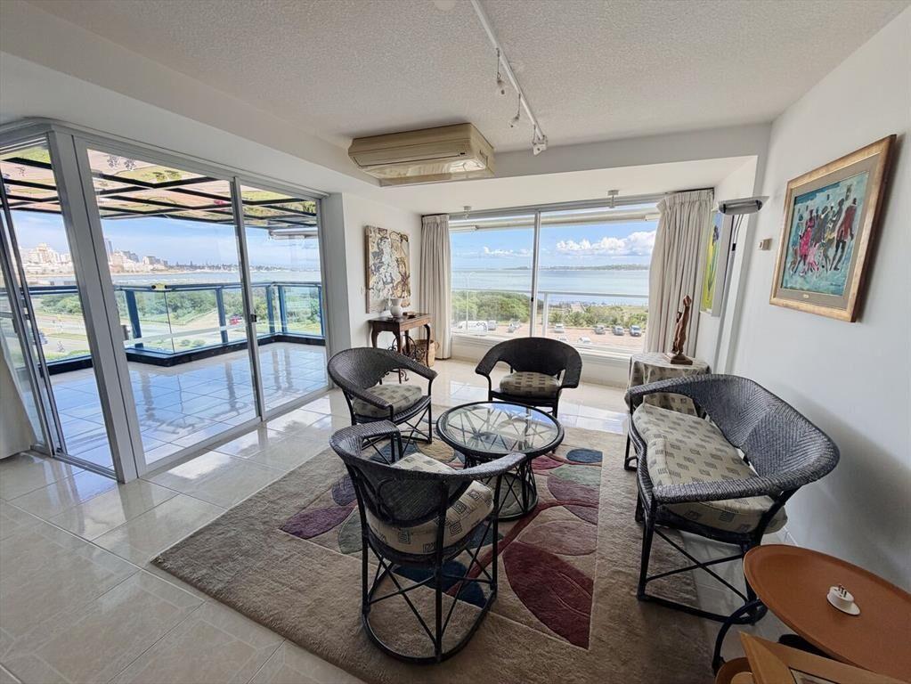 Venta apartamento de 3 dormitorios en suite - Punta del Est