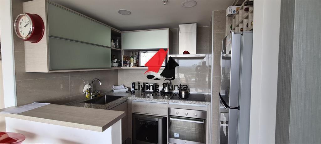 Apartamento en piso 19