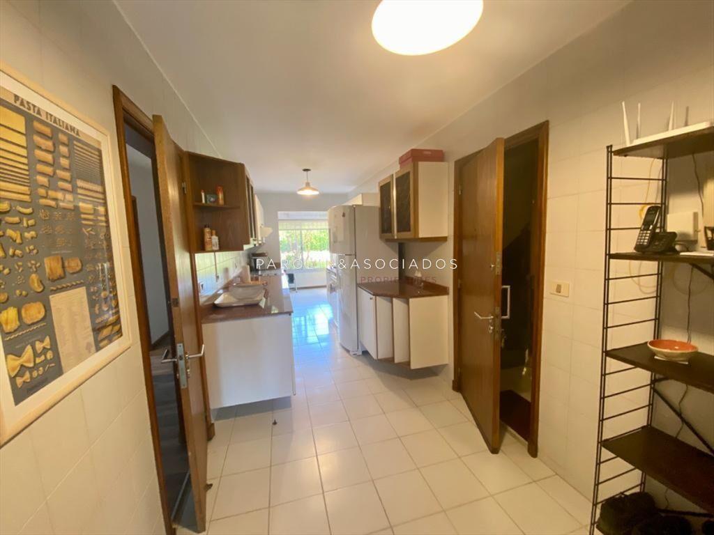 Hermoso apartamento en playa brava en primera al