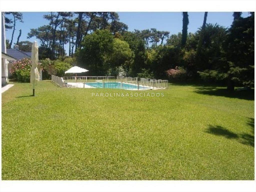 Casa en venta de 4 dormitorios en el Golf, Punta