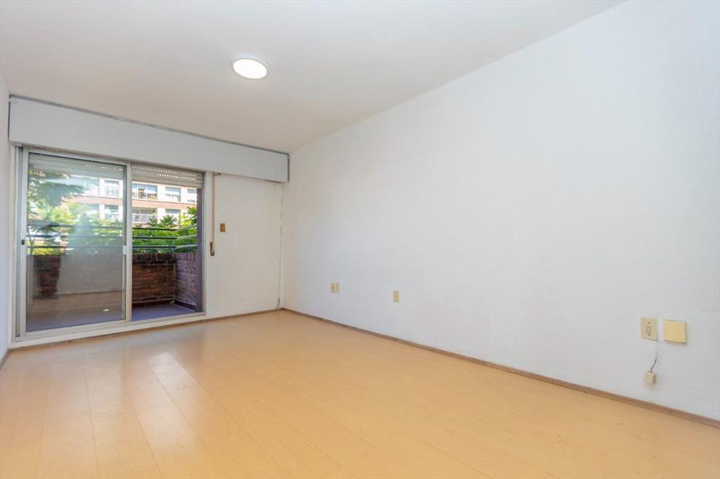 VENTA APTO 2 DORMITORIOS CON RENTA, EN AGUADA
