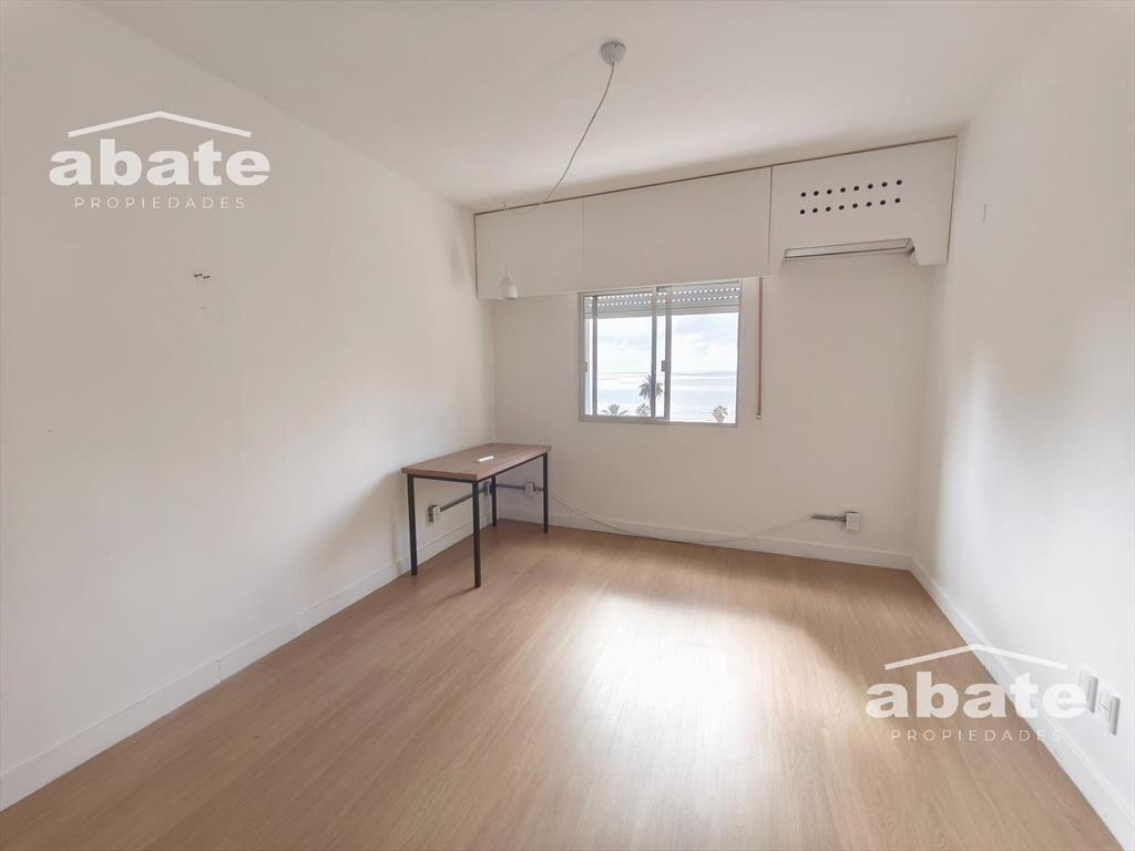 Venta de Oficina y/o Consultorio en Punta Carretas Con vist