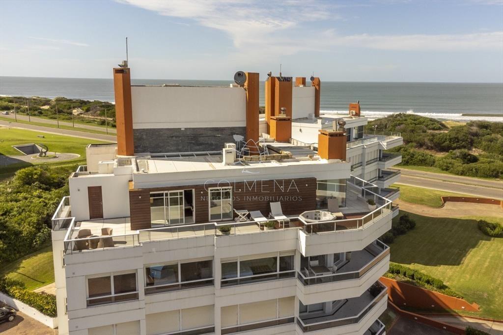 VENTA PENT-HOUSE FRENTE AL MAR 5 DORMITORIOS + LOFT