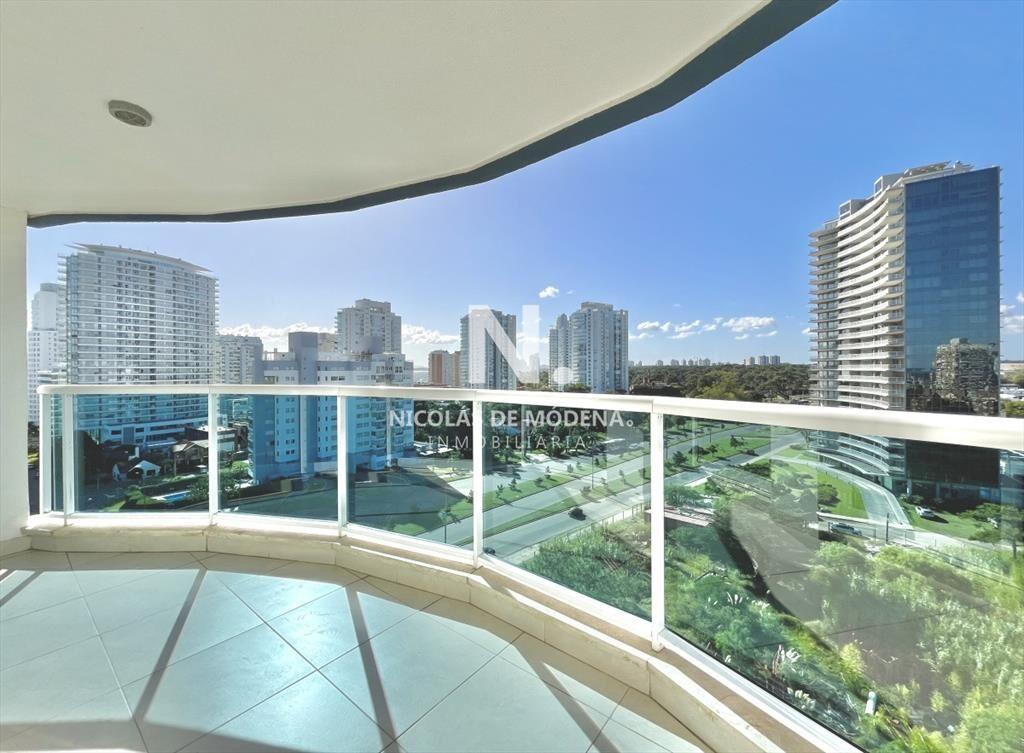 Vende apartamento de 2 dormitorios en Punta del