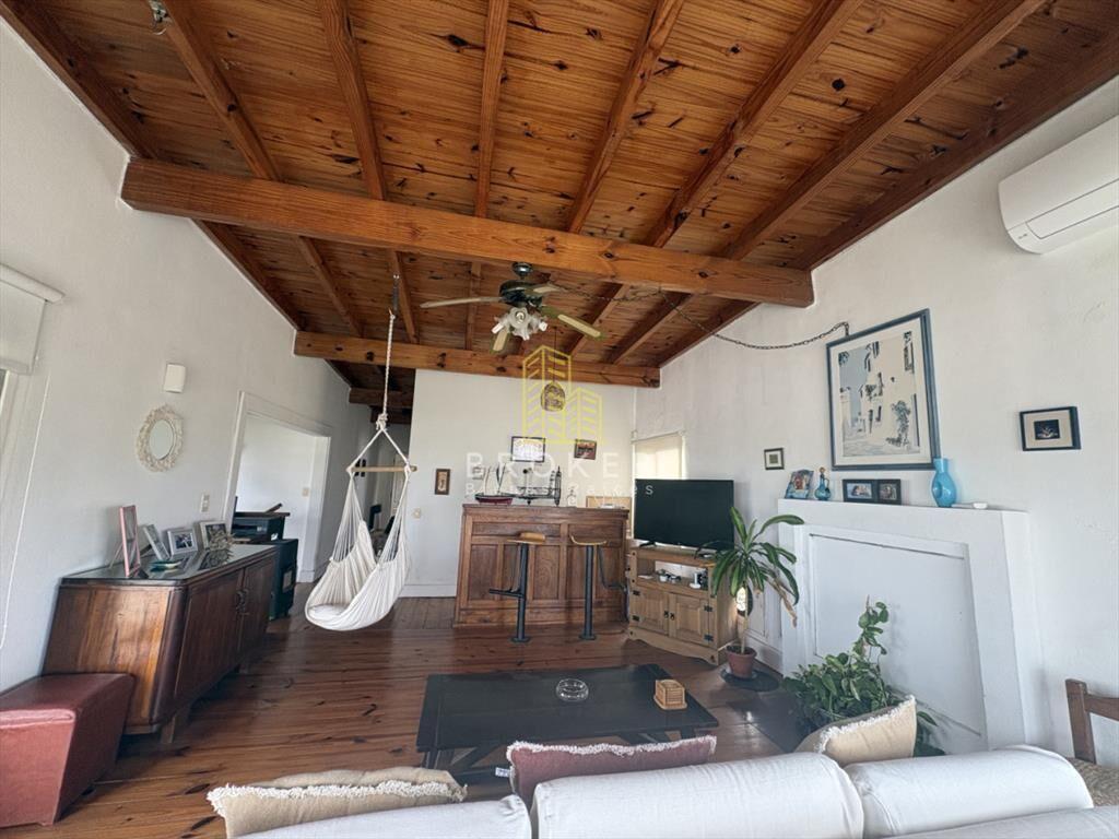 Alquiler de casa de 3 dorm+ servicio en la barra