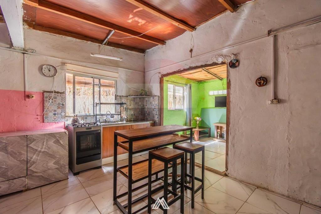 VENTA TERRENO 881M2 CASA Y MONOAMBIENTE A RECICLAR