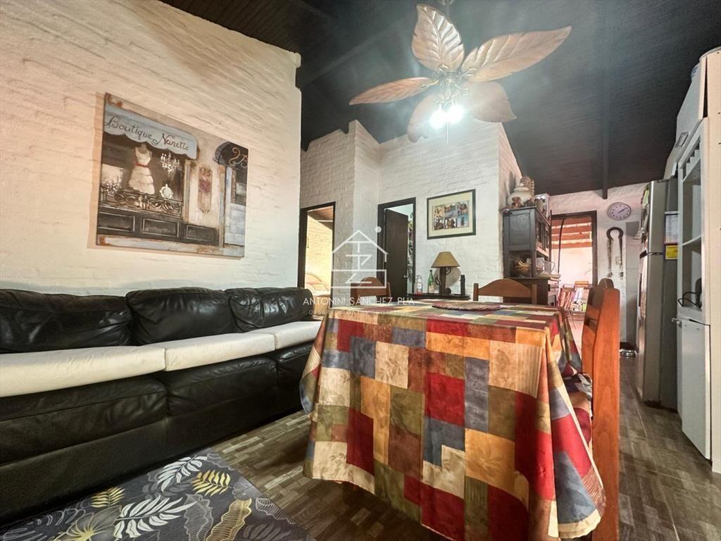 Venta de casa en Tio Tom, Punta Ballena a 50 del
