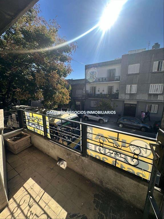 VENTA APTO DE DOS DORMITORIOS EN CORDON CON RENTA, TERRAZA