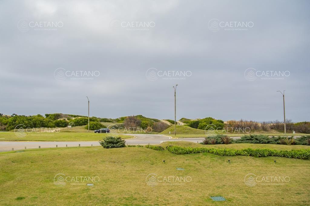 Venta Apartamento 3 dormitorios zona Playa Brava