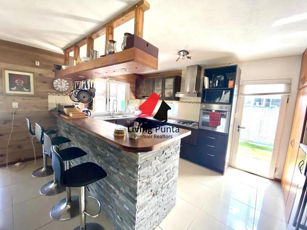 Vende casa en barrio privado la residence, de 4