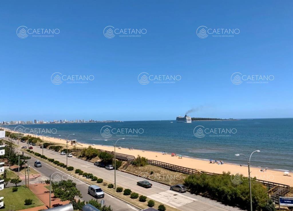 Departamento Frente al Mar, Playa Mansa en Venta