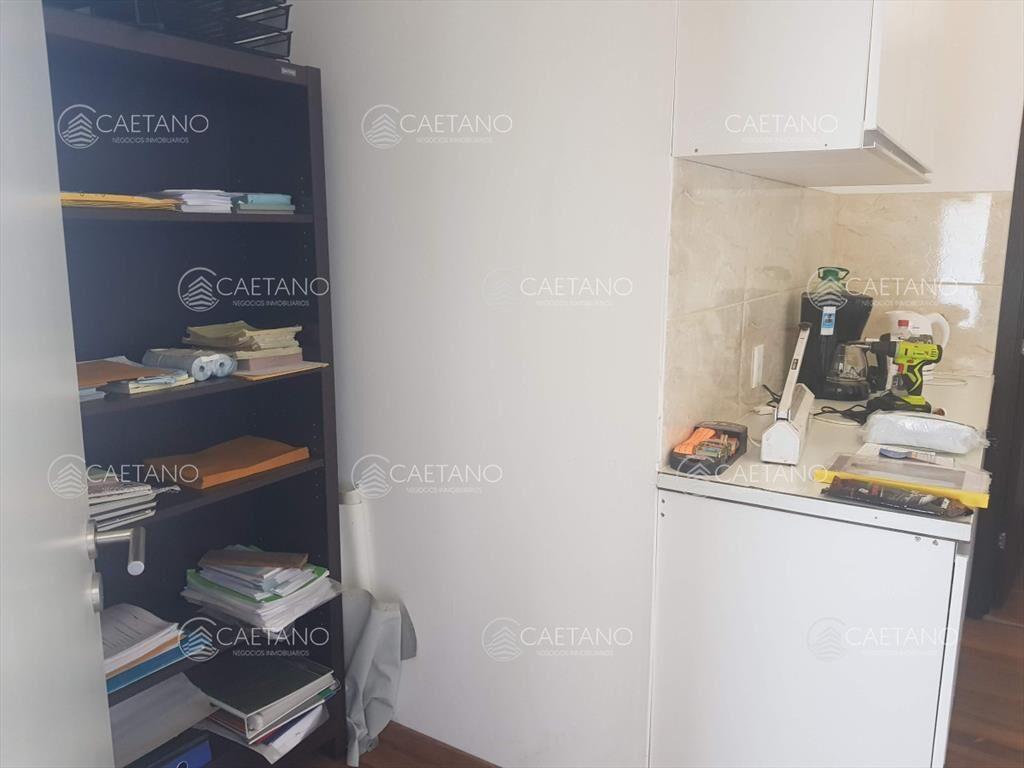 Excelente galpon con oficinas, 600 m2, en