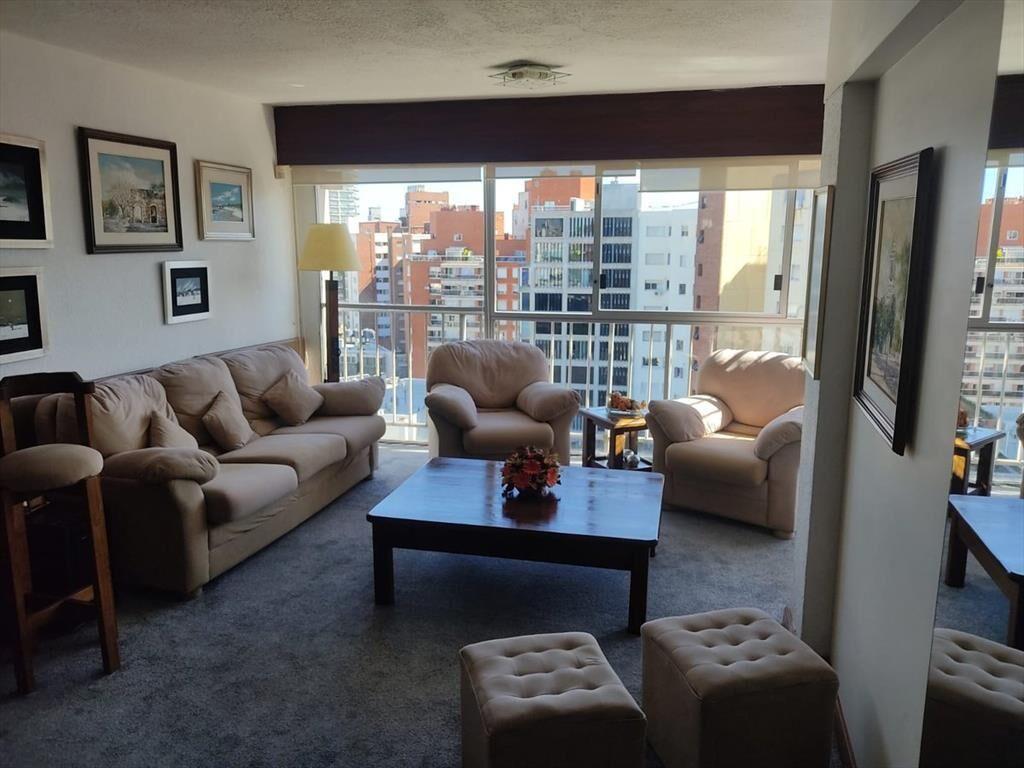 Venta apartamento Penthouse 3 dormitorios Villa Biarritz co