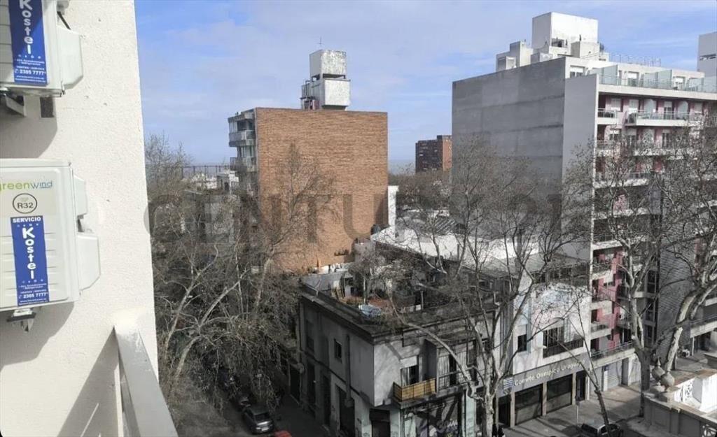 3 dormitorios con balcón en Centro Sur, acepta banco