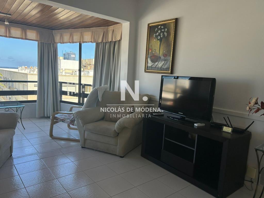 Venta de Apartamento de 3 dormitorios en la