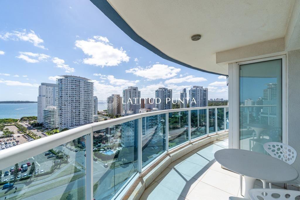 Exclusivo apartamento de 3 dormitorios con en