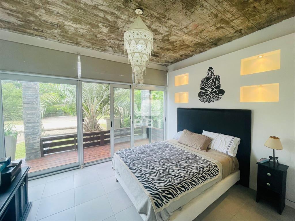 Exclusiva propiedad a pasos del mar -  - Ref :