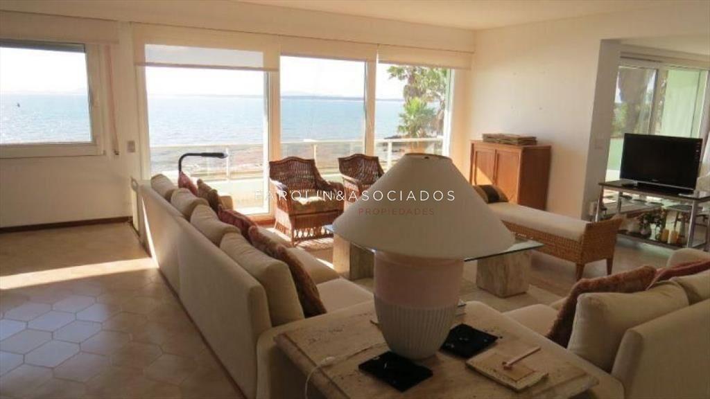 Apartamento en venta de 3 dormitorios en Punta