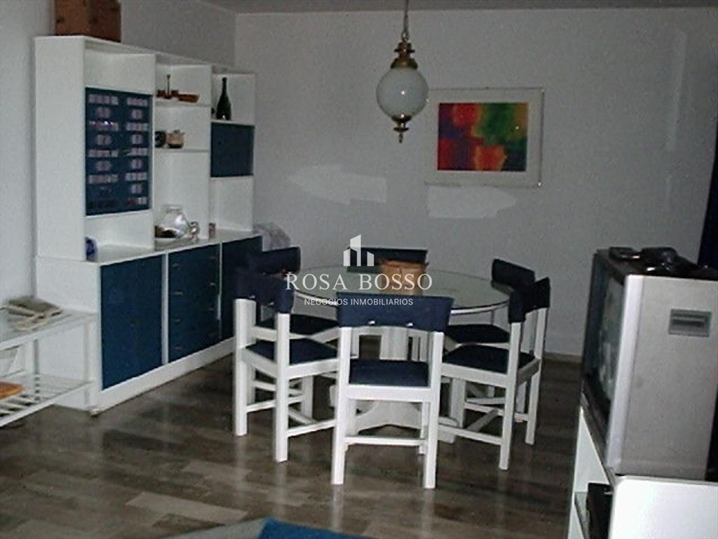 Apartamento en Brava, 3 dormitorios *
