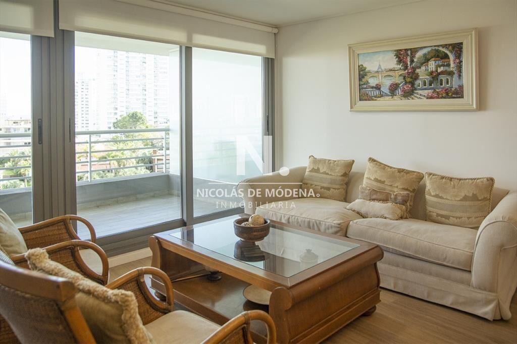 Alexander Boulevard.Departamento de 2 en venta y