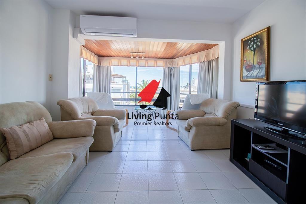 Apartamento en Venta de 3 dormitorios en Edificio