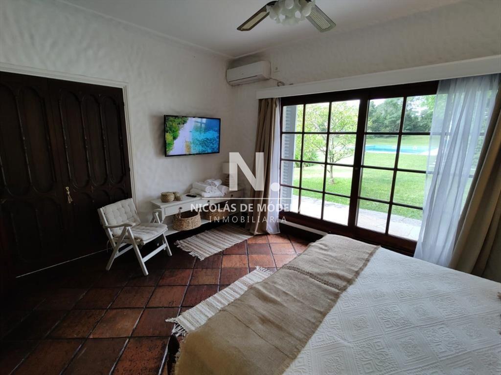 Vende casa en la mejor zona de playa mansa, Punta del Este