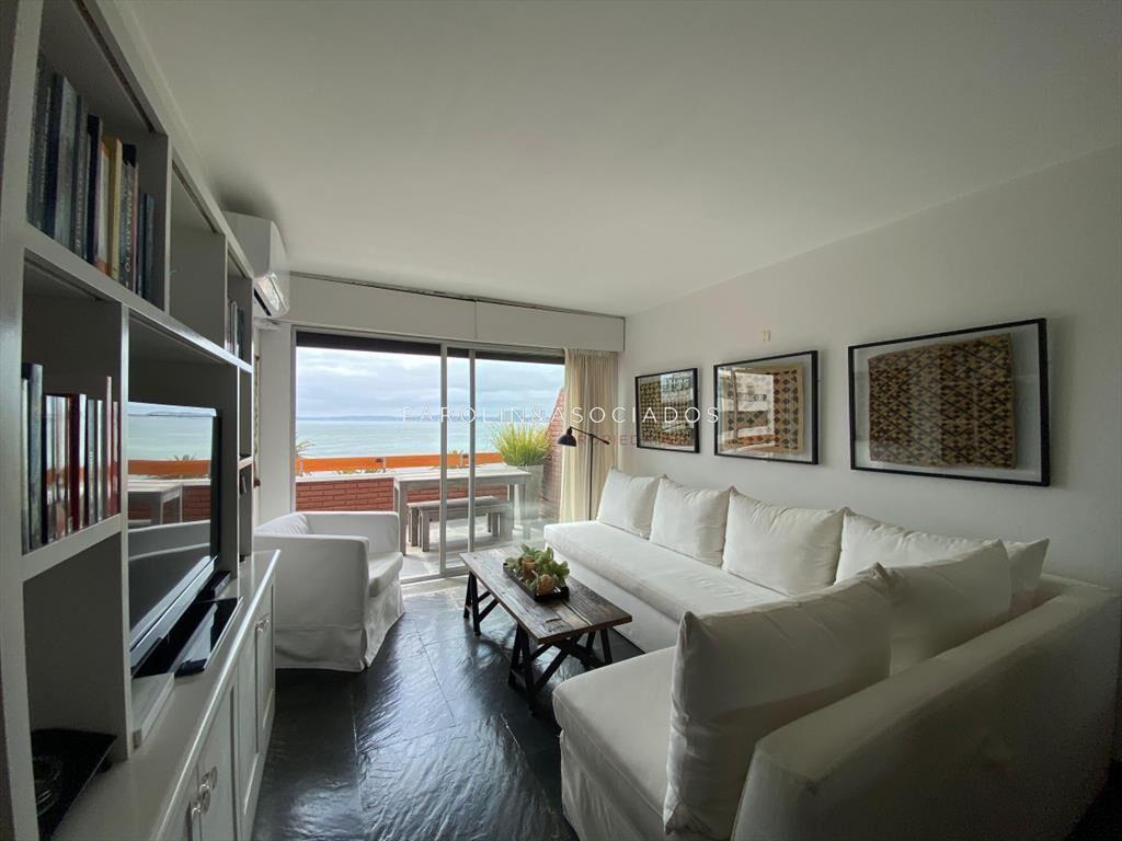 Vende apartamento con vista al mar de 3 Punta del