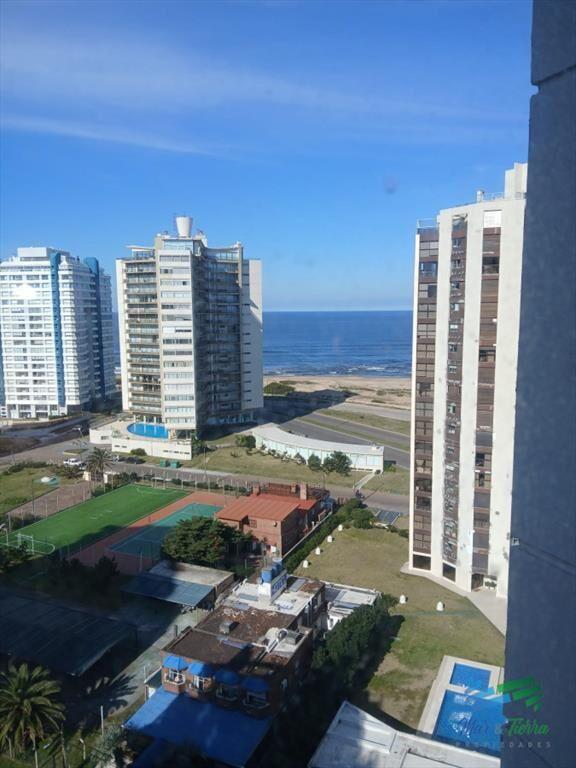 Torre Gauguin - Piso Alto 1 dorm con Vista