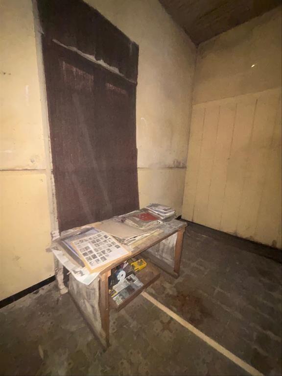 Venta de Casa en Colón, todo a reciclar, sobre Avda. Garzón.