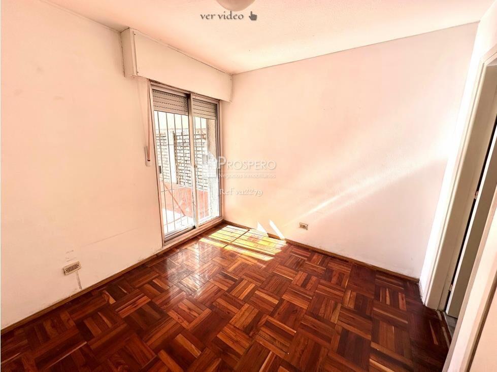 VA2279/P/12 venta apto 3 dorm Cordon/garaje/balcon/patio exc