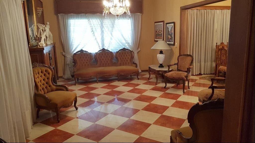 RESIDENCIA DE NIVEL EN UNA SOLA PLANTA PROXIMO A RBLA