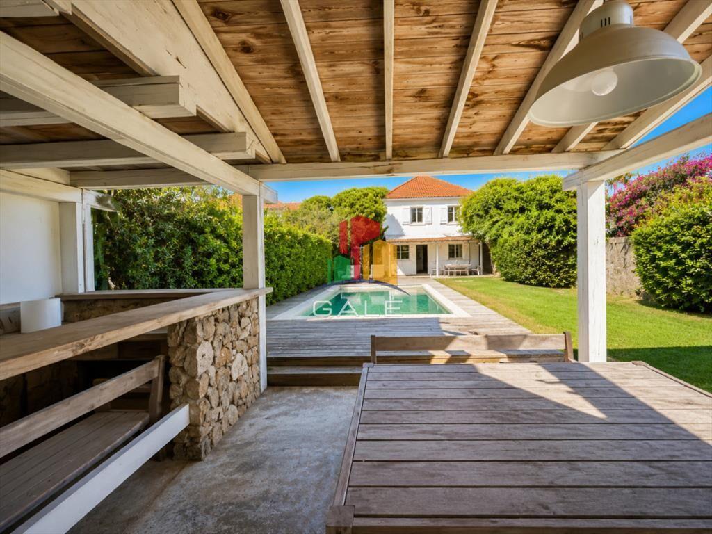 Excelente Casa de 4 Dormitorios con Piscina y Parrillero en