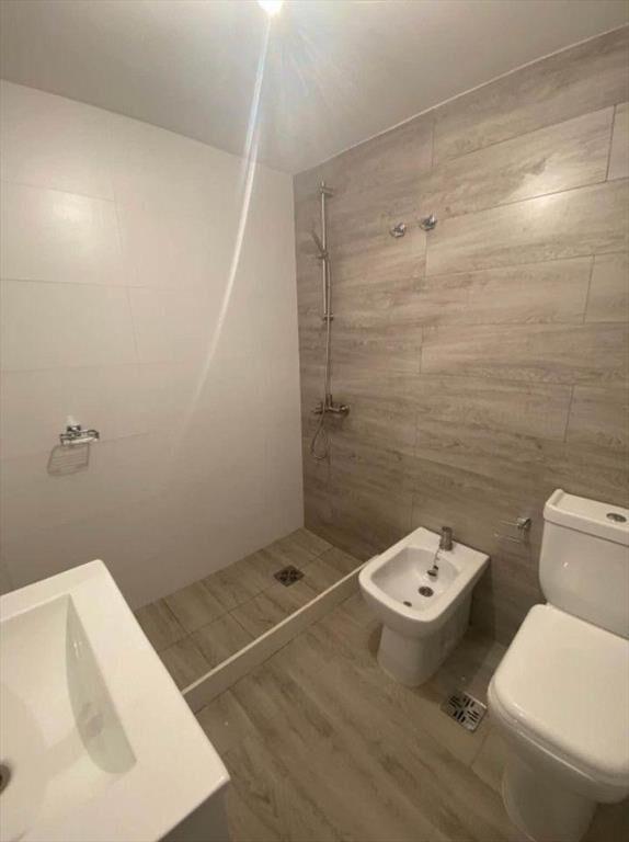 ALQUILO Apartamento A ESTRENAR EN HERMOSO EDIFICIO NUEVO, C