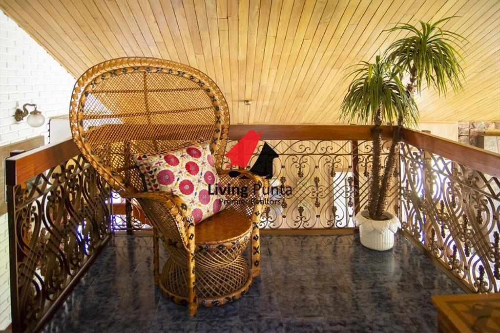 Hermosa casa en venta a pocos metros del mar.