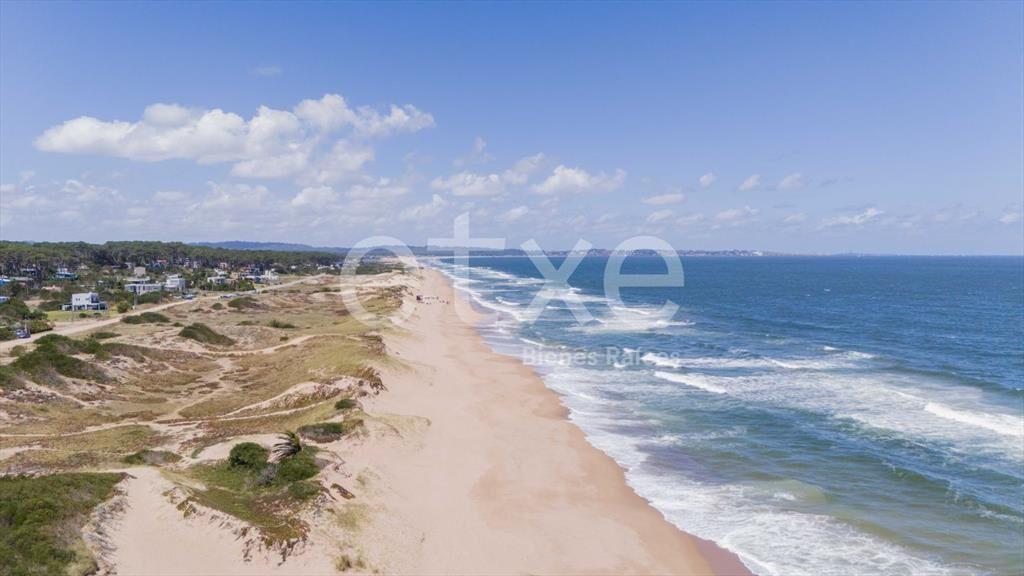Terreno en Venta Primera Línea Ocean Park...