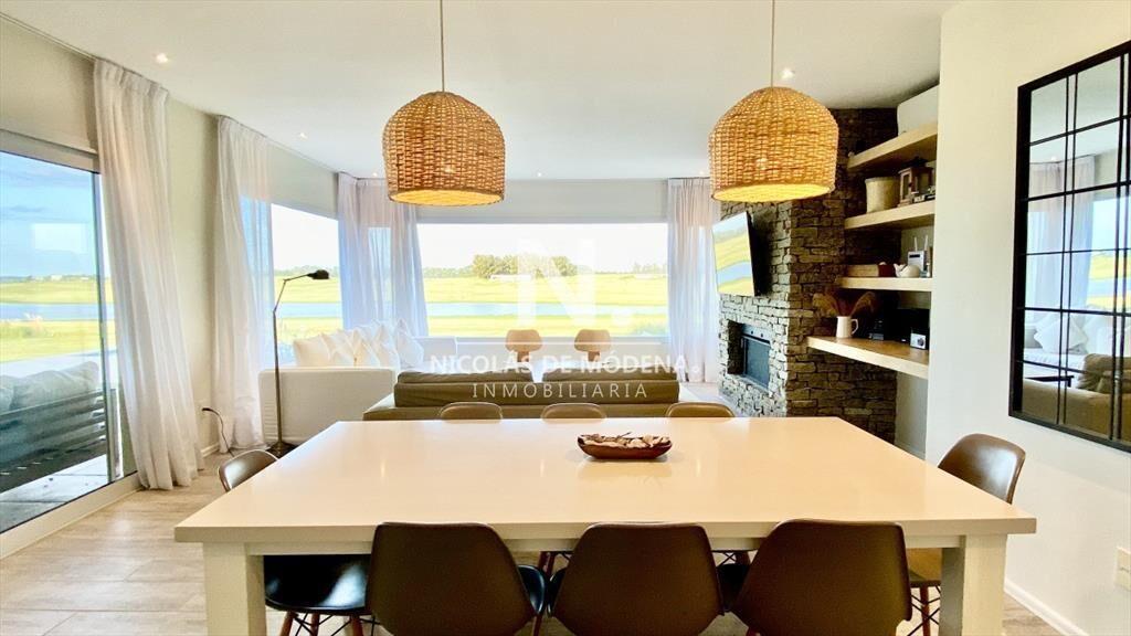 En venta chacra de 6 dormitorios en Laguna de los