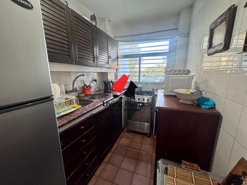 MUY BUENA PLANTA CON SERVICIOS Y EXCELENTE