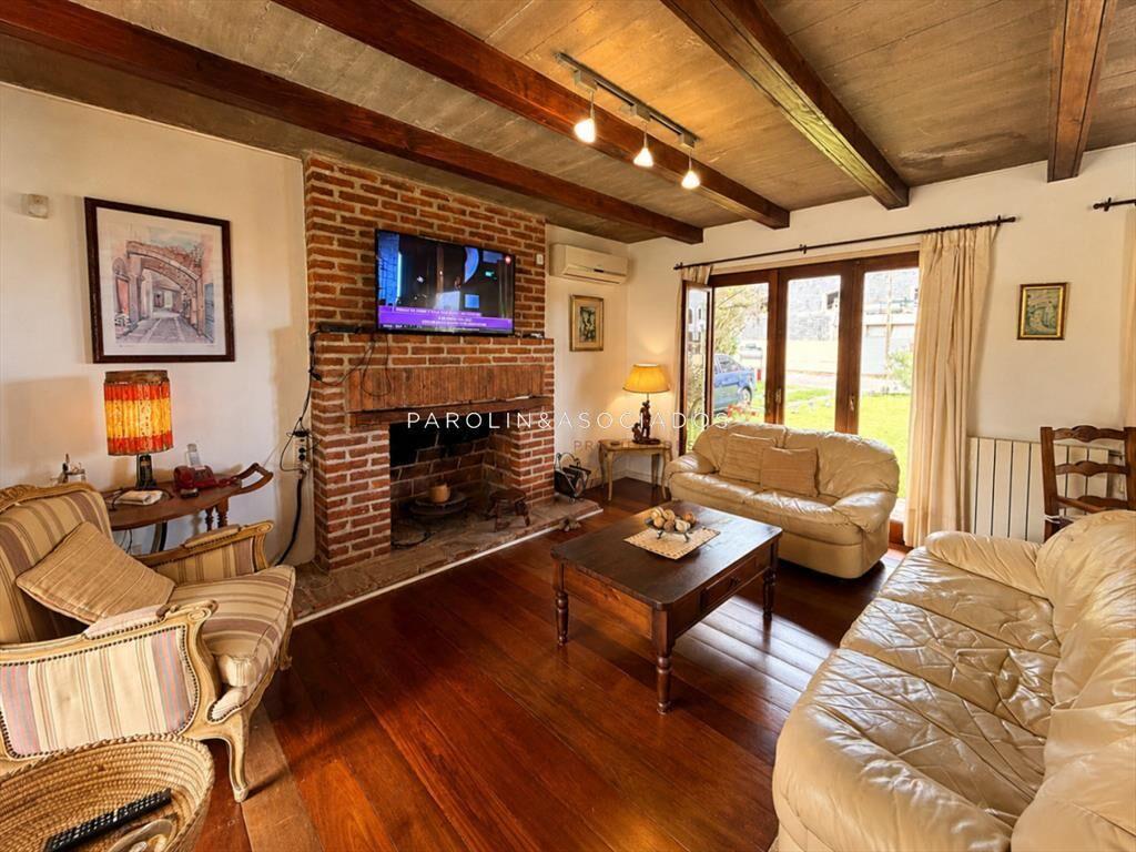 Vende hermosa casa en san rafael , cerca del mar,