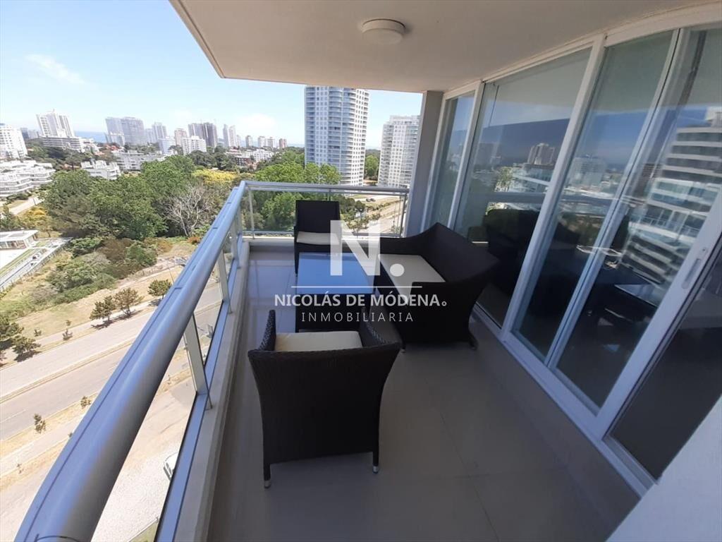 Departamento en venta en Torre de jerarquía a de