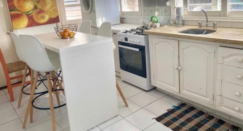 CASA EN VENTA DE 4 DORMITORIOS EN LA BARRA
