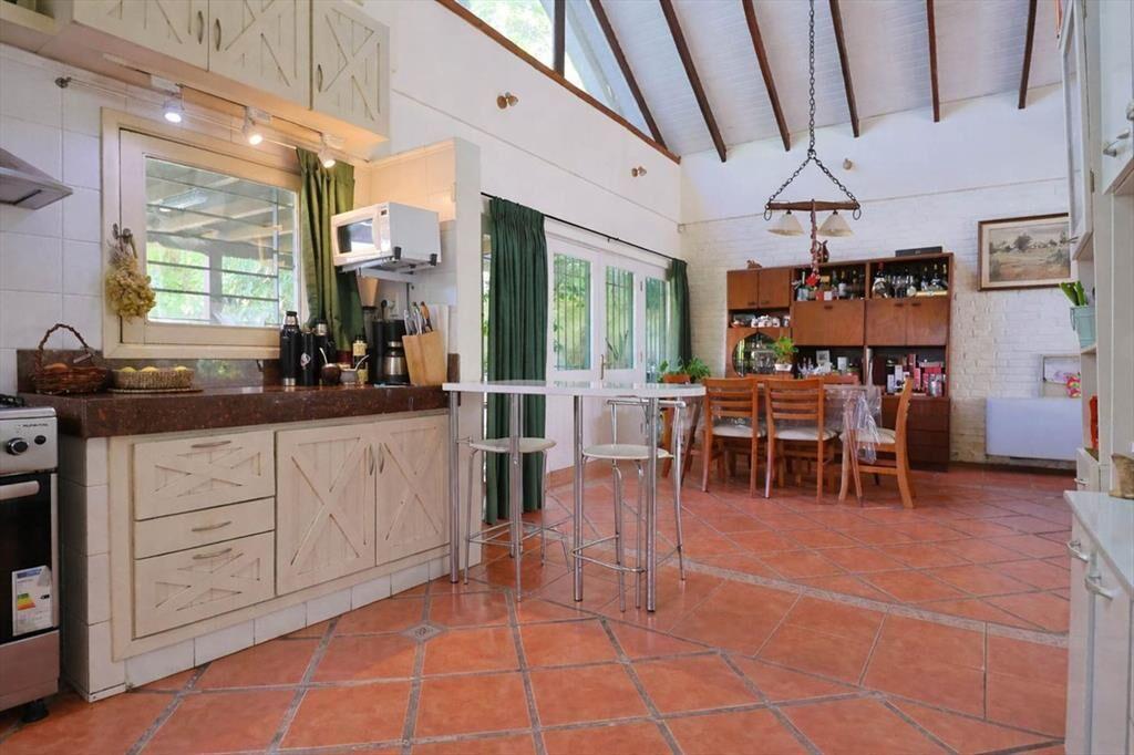 VENTA CASA PRADO 4 DORMITORIOS GARAJE BARBACOA