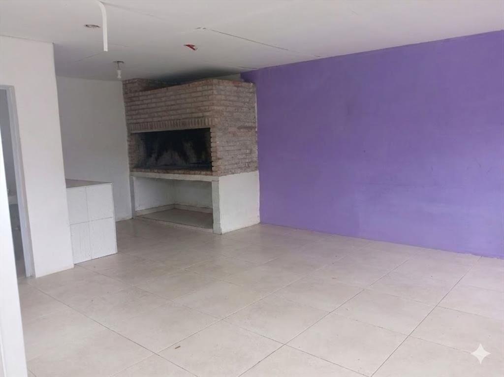 Venta casa en Cuchilla Alta con salón barbacoa