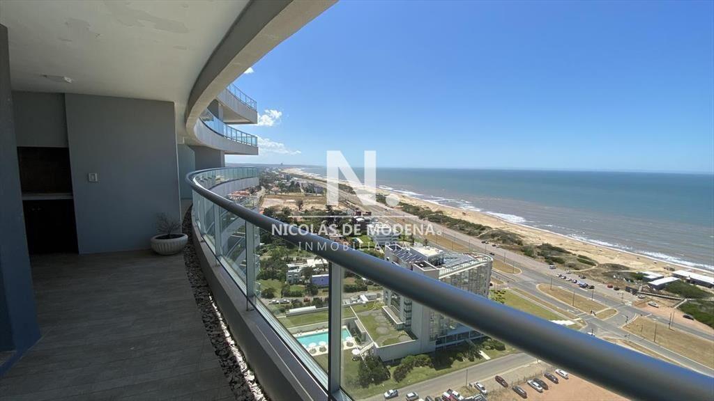 Apartamento en venta de 3 dormitorios en Playa al
