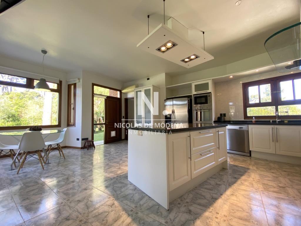 Punta del Este, gran residencia en mansa, 6 y