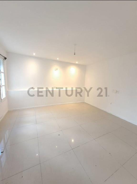VENTA PROX A RAMBLA|2dormitorios|2baños|patio,ACEPTA BANC...