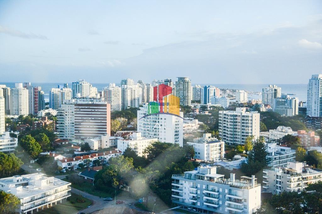 Apartamento de 2 dormitorios en Roosevelt - Punta