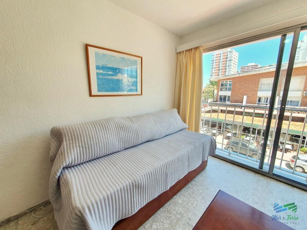 APARTAMENTO EN PENÍNSULA, DOS DORMITORIOS,