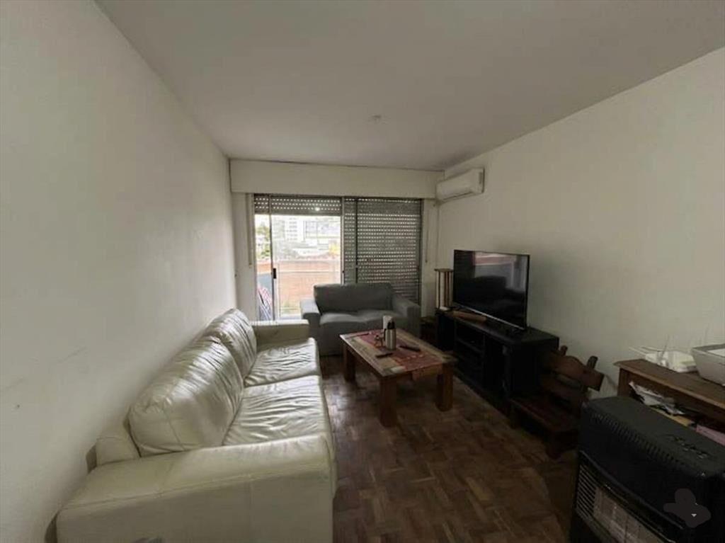 Venta Apartamento Tres Dormitorios y Garaje en Pocitos