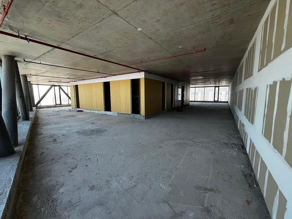Ciudadela esq Soriano, 135 m2, gge x2, vista al mar!!