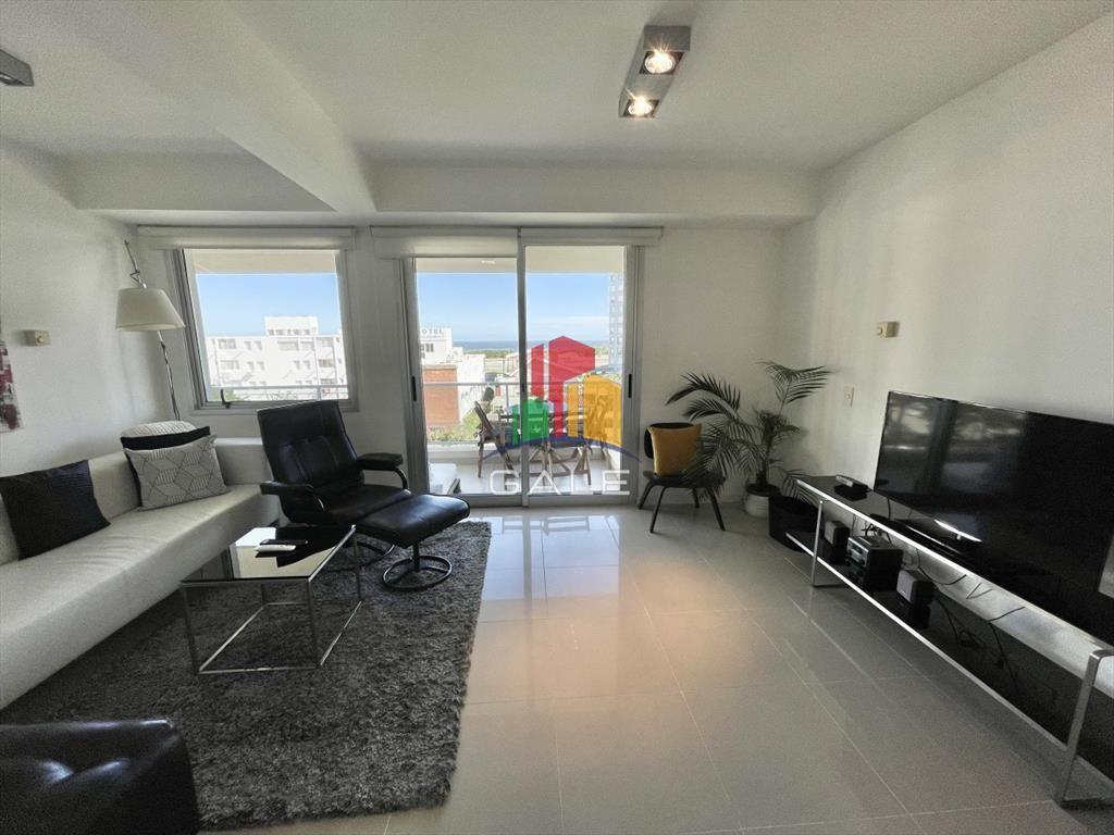 VENTA DE APARTAMENTO DE 2 DORMITORIOS EN BRAVA A PASOS DEL
